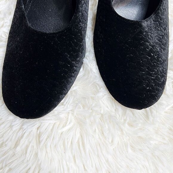 Sigerson Morrison Block Heels Velvet Plum Ankle Strap Heels Black Minnie Mouse - Picture 2 of 6